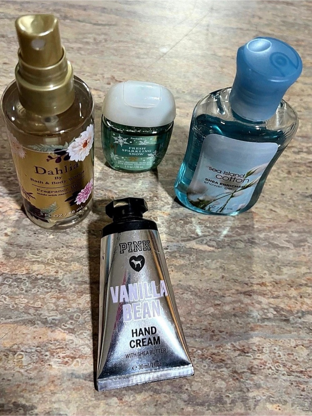 Bath & Body Works Dahlia, Sea Island Cotton, Vanilla Bean, Pocketbac Set